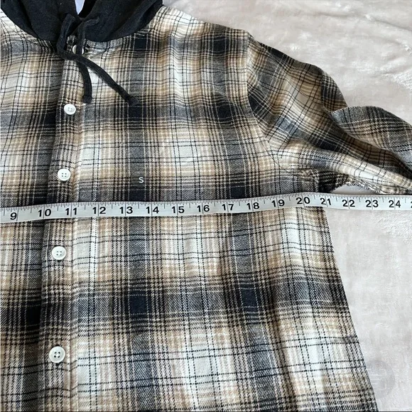 Pacsun Lumber Plaid long sleeve hooded tee shirt - Picture 3 of 9
